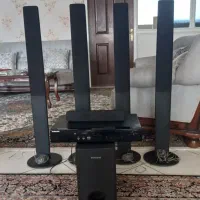 اسپیکر با دیویدی تمیز و سالم