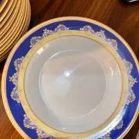 دو دست پلو خوری دو دست خورش خوری در حد نو ملامین