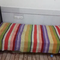 تخت یک نفره همراه تشک عالی