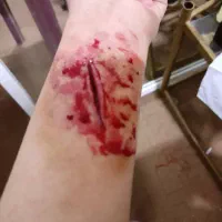 آموزش گریم سینمایی با شرط استخدام|استخدام هنری و رسانه|بوشهر, |دیوار