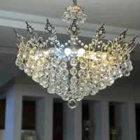 لوستر بزرگ کریستالی|لوستر و چراغ آویز|اصفهان, فرهنگیان|دیوار