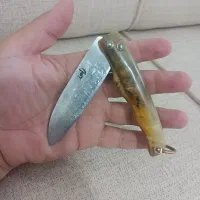 انگشتر و چاقو