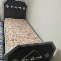 تخت تک نفری