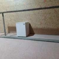 ۱کفند درب چوبی وپنجره اهنی سالم بدون پوسیدگی