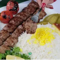 استخدام کارگر ساده در آشپز خانه