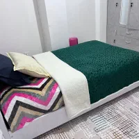 تخت یک و نیم نفره