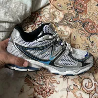 کتونی نیوبالانس خارجی سایز۴۳و۴۴