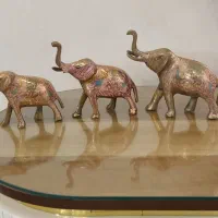 کاروان فیل برنزی