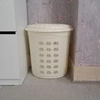 سبد لباس درب دار