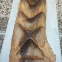 میز چوبی مزه