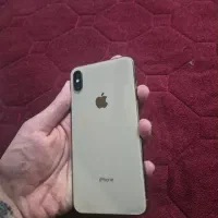 ایفون xs max