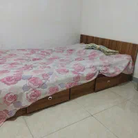 تخت دونفره کشو دار  با پا تختی|تخت و سرویس خواب|کرج, فاز ۳ گوهردشت|دیوار