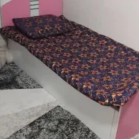 تختخواب نوجوان در حد نو