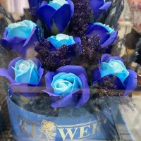 باکس گل مصنوعی رز آبی