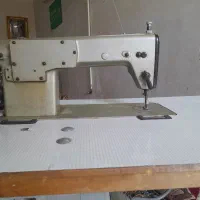 چرخ خیاطی صنعتی مرتب و تمیز