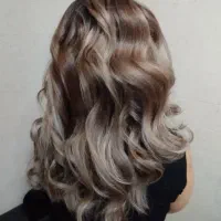 تخصصی‌ترین خدمات رنگ و لایت مو