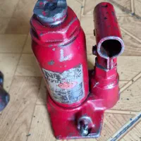 جک روغنی ماشین سواری سوئدی و باربند پژو|قطعات یدکی و لوازم جانبی|قزوین, |دیوار