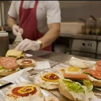 استخدام کافه صبحانه و فست فود در محدوده باهنر