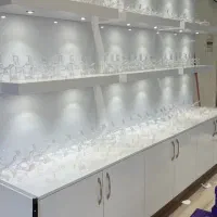 ویترین مغازه