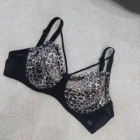 لباس زیر زنانه|لباس|پرند, فاز ۶|دیوار