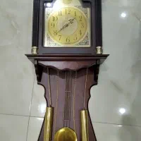 ساعت دیواری چوبی
