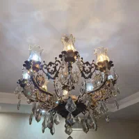 یکعدد لوستر ۸شاخه برنج بسیار سنگین و شیک