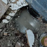 کاشی کاری نشتی / نشت یابی /آب لوله کشی آب فاضلاب|خدمات پیشه و مهارت|بندرعباس, |دیوار