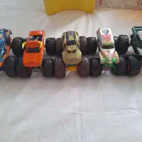 مانستر تراک