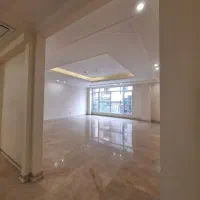 قیطریه ۱۷۸ متر ۲ نبش / تراس میز خور