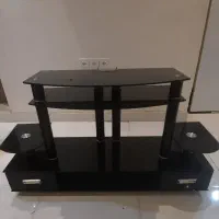 میز تلویزیون شیشه ای