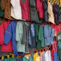 کارگر پسر واسه پخش تراکت