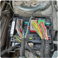 نصب جعبه فیوز bm34،درمحل،famکروز،سازه پویش