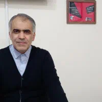 کلاس زبان دکتر چهرآزاد مدرس دانشگاه تبریز