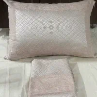 روبالشتی مخمل دورو