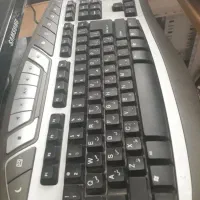 کیبورد اسپیکر و مانیتور  کامپیوتر