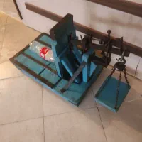 قاپان چوبی کوچک خاص|کلکسیون اشیاء عتیقه|تهران, فلسطین (میدان انقلاب)|دیوار