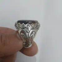 عقیق کهنه با رکاب جوندار کلکسیونی