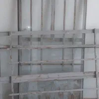 درب و دو عدد پنجره