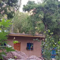 خانه باغ سنتی مهراد(500متر مانده به روستای ارتکند)