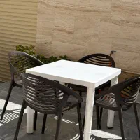 میز و صندلی