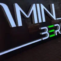 همکار فروشنده آقا