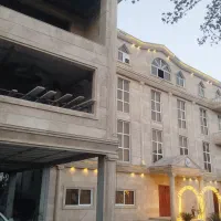 استخدام استا گچکار با شاگرد  گچکار روزمزد