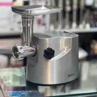 تعدادی لوازم برقی بفروش می‌رسد