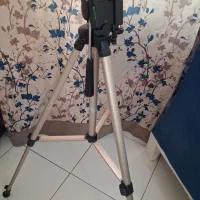 پایه دوربین عکاسی و فیلمبرداری سالم و نو|دوربین عکاسی و فیلمبرداری|تهران, شاهین|دیوار