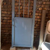 مهتابی درب آهنی|لامپ و چراغ|قم, دروازه ری|دیوار