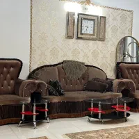 مبل راحتی هفت نفره و میز عسلی