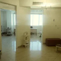 ۱۰۰ متر بر اصلی طالقانی جنوبی،۳ اتاق|اجارهٔ دفتر کار، اتاق اداری، مطب|کرج, چهارصد دستگاه|دیوار