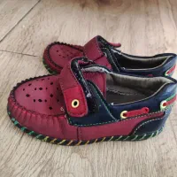 کفش بچگانه|کفش و لباس بچه|اندیشه, اندیشه فاز ۱|دیوار