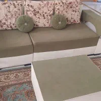 مبل وساعت ایستاده