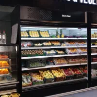 فروش تجهیزات هایپر بعلت مهاجرت